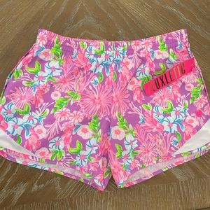 Lily Pulitzer Luxletic pull on shorts- XXS